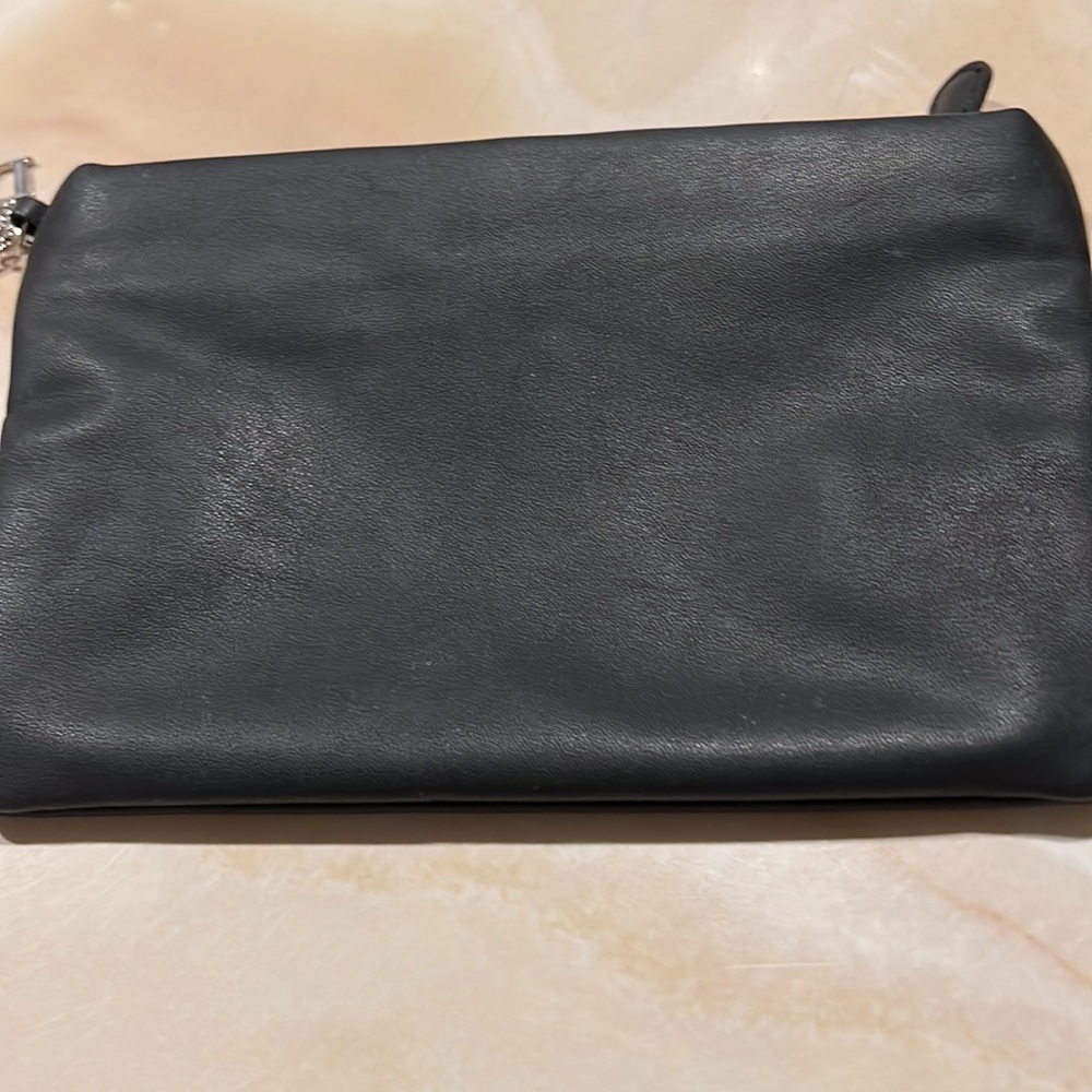 New Dior Make up bag - Picture 5 of 9